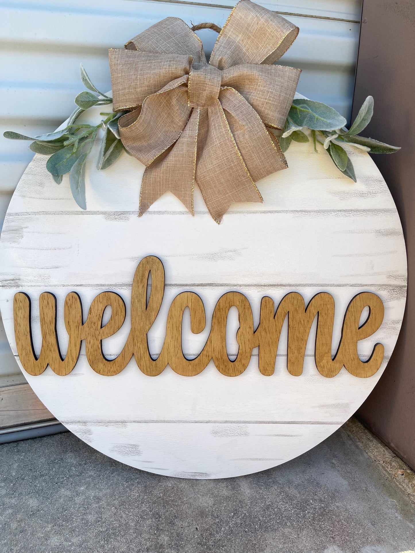 Welcome with Burlap image 0